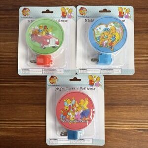 The Berenstain Bears Night Light PBS Kids Scholastic LED 2023 Lot Of 3